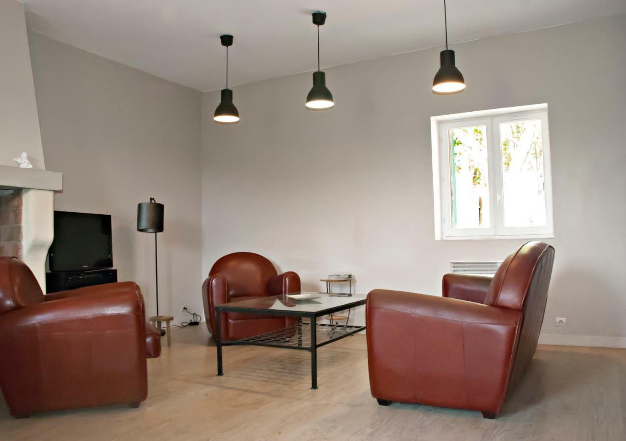Caux Gite De Mougeres מראה חיצוני תמונה
